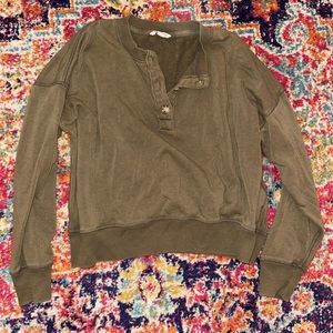 Cropped buttoned sweater